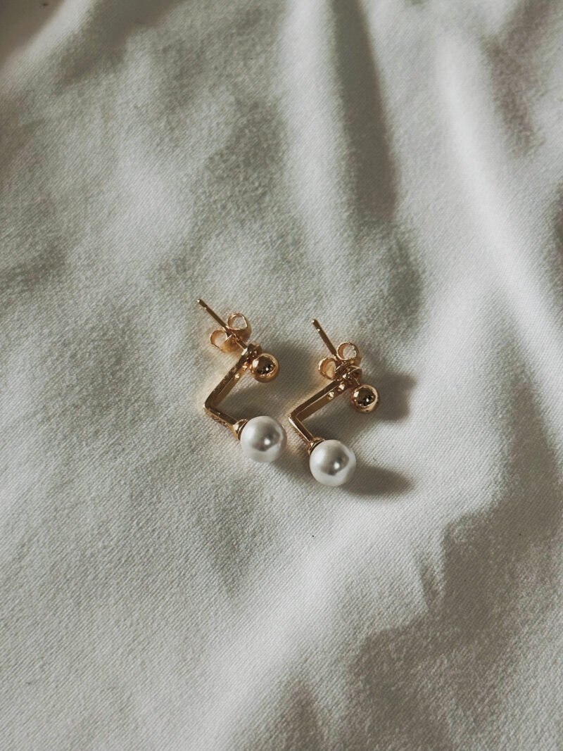 Ashley Pearl Earring