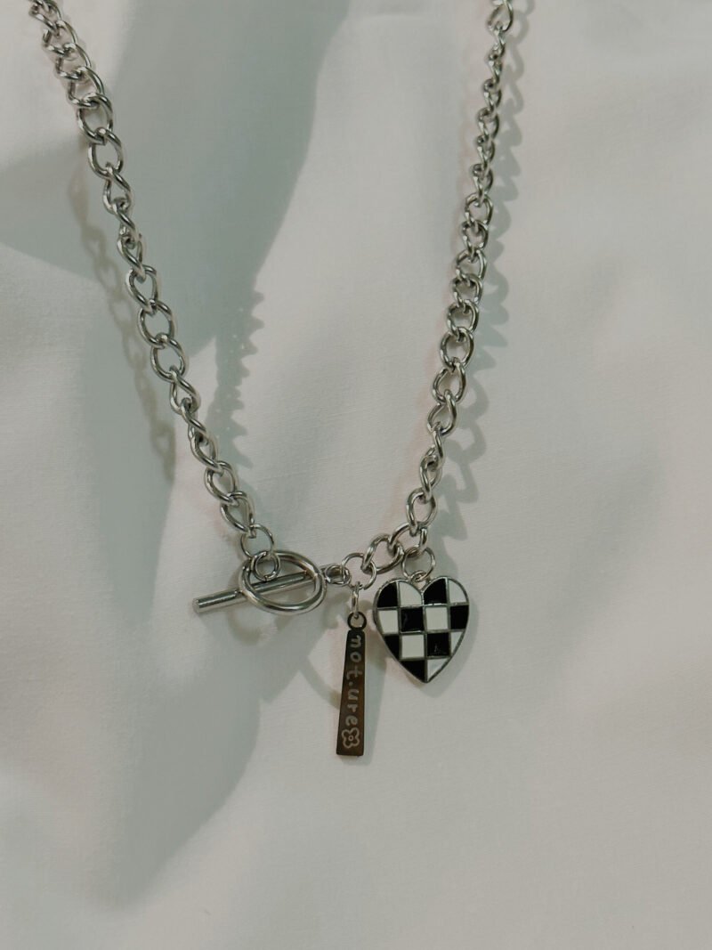 checkered heart necklace new