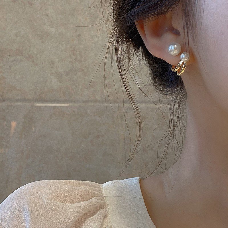 Natalie Pearl Earrings